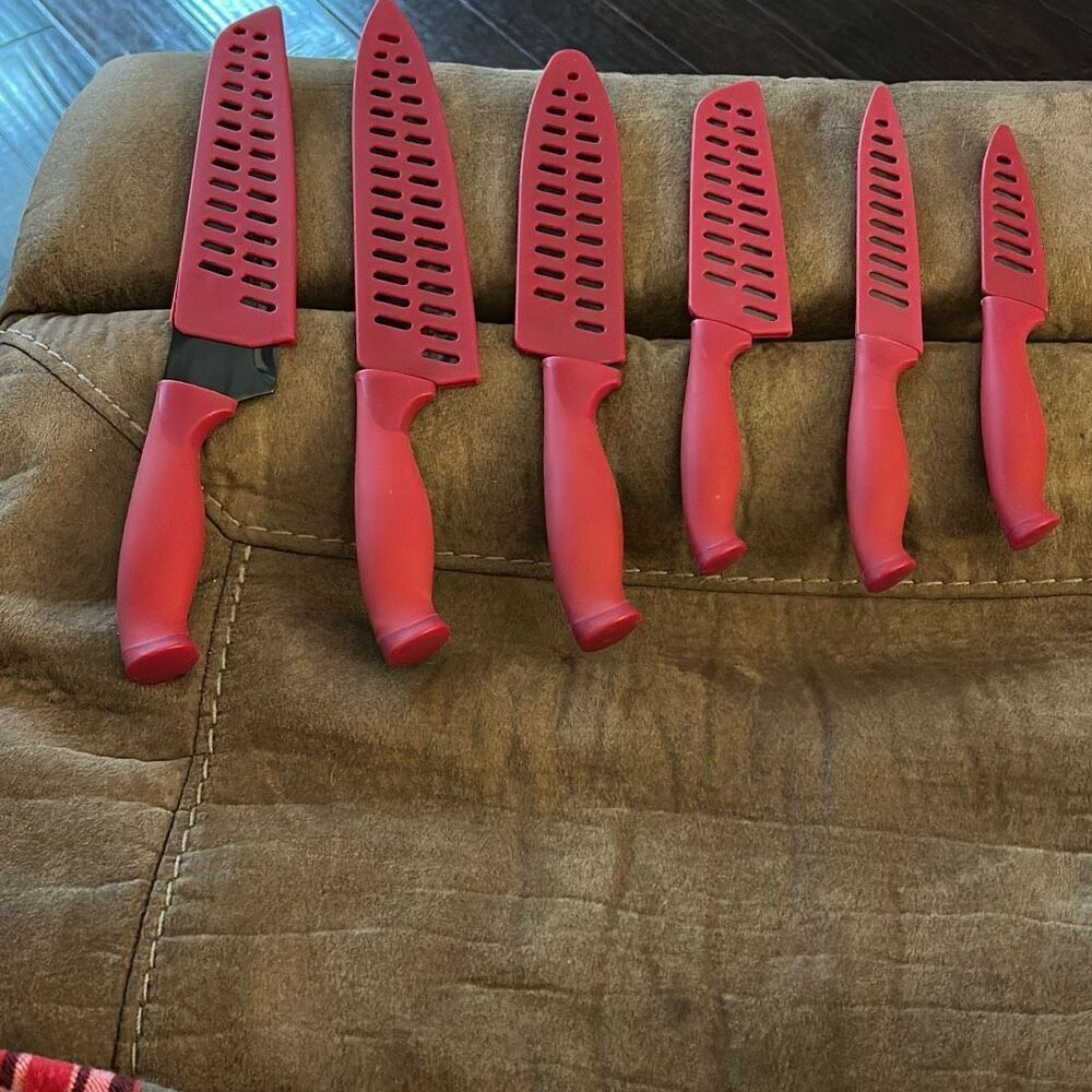 Set of‎ Six Cooking Light Knives with a Kleva Sharp Knife Sharpener. Red.